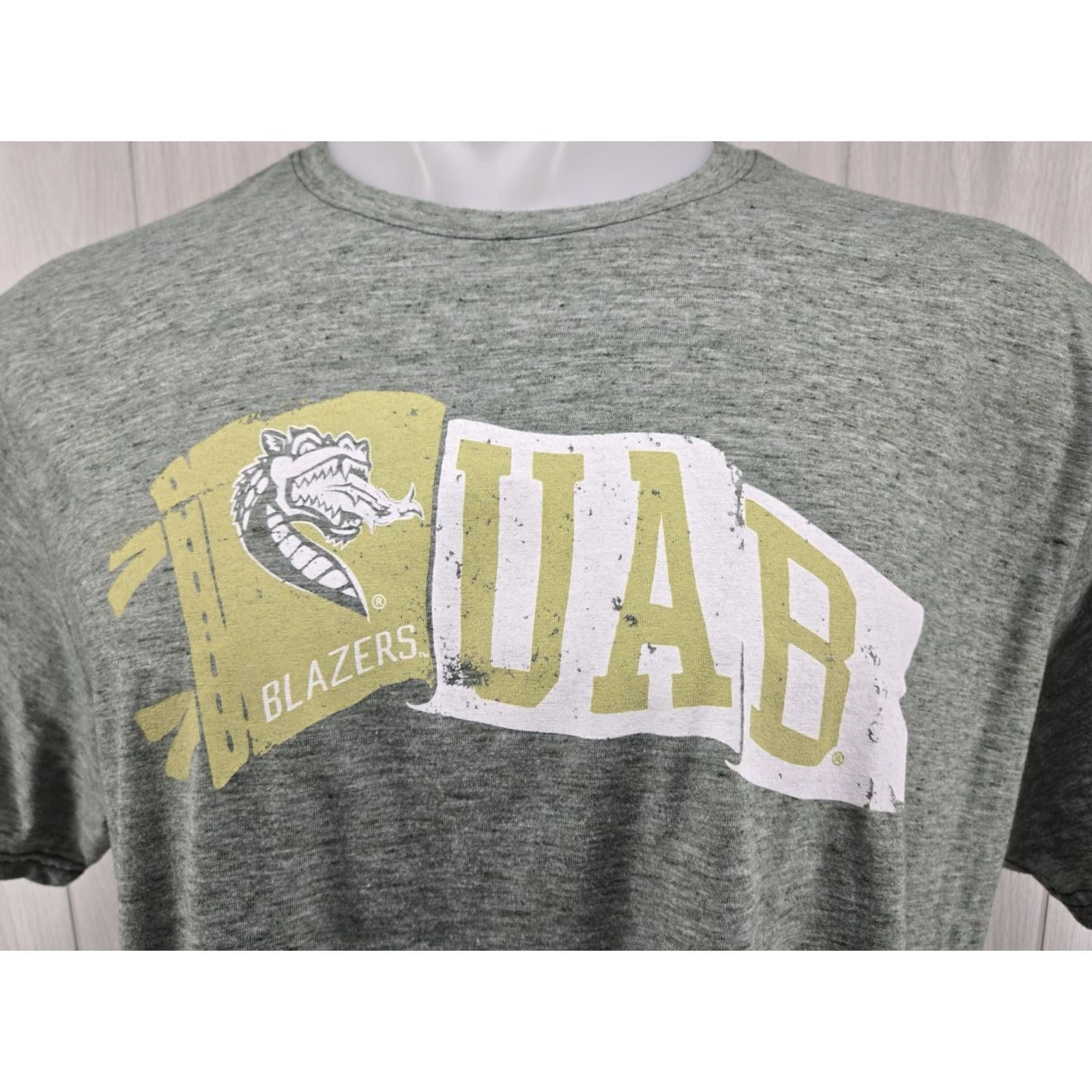 Vintage UAB Blazers T Shirt XL Green League 91 Mens Short Sleeve Size US XL / EU 56 / 4 - 3 Thumbnail