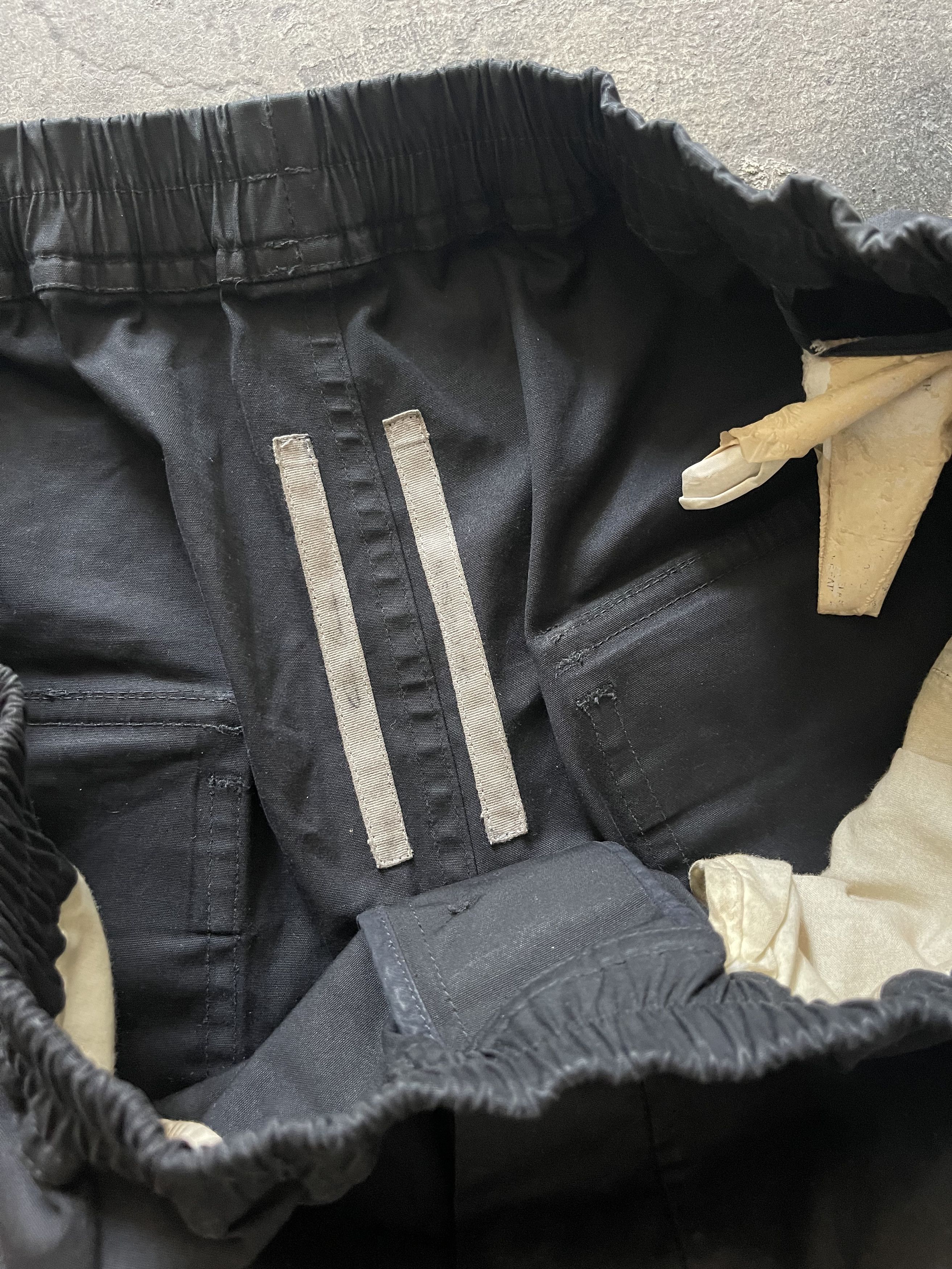 Rick Owens CYCLOPSE HANGING POCKET SHORT Size US 32 / EU 48 - 2 Thumbnail