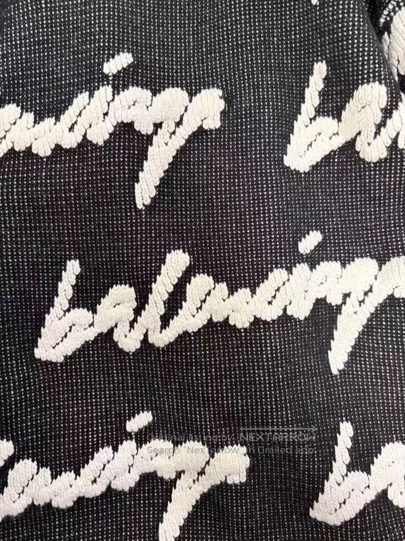 Balenciaga Balenciaga Graffiti Script Logo Round Neck Knitwear Size US S / EU 44-46 / 1 - 3 Thumbnail