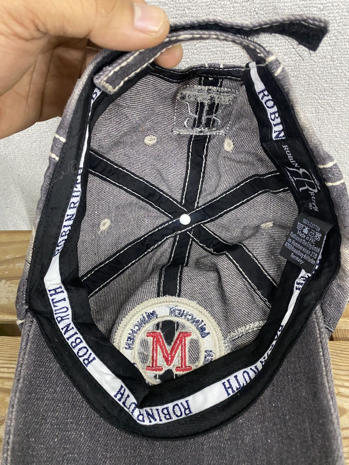 Robin Ruth 🔥RaRe🔥VINTAGE ROBIN RUTH MUNCHEN CAP TRASHED FADED DENIM Size ONE SIZE - 10 Thumbnail