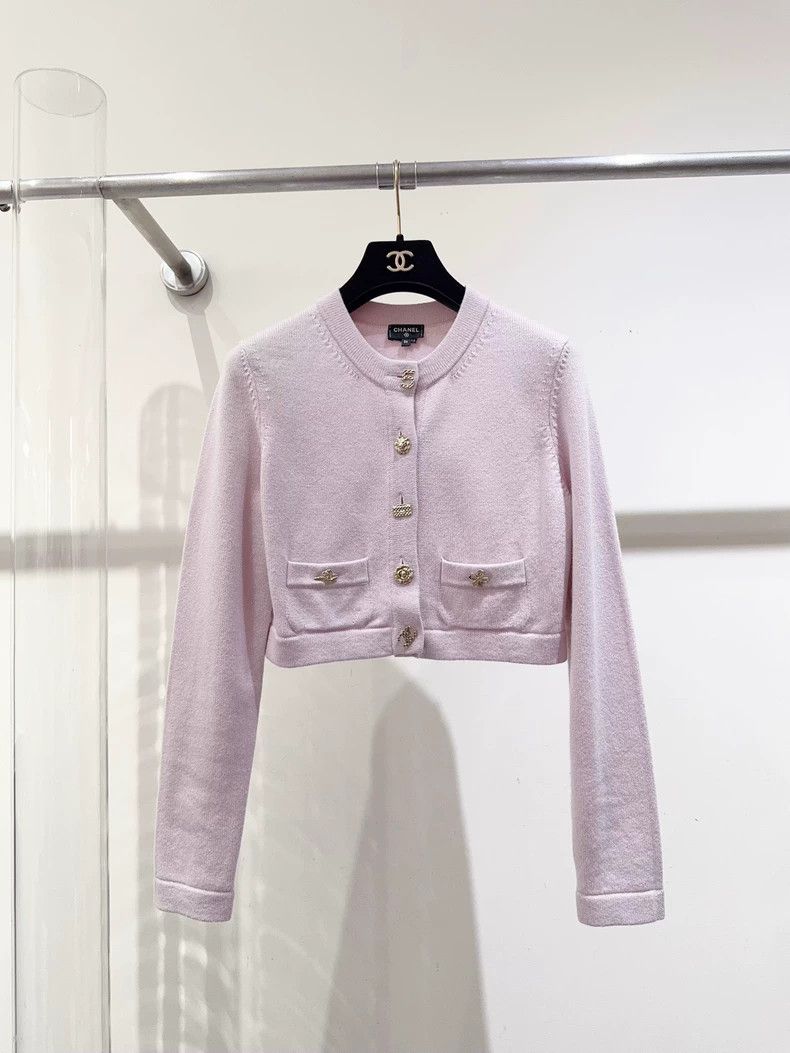 Chanel Chanel 22B popular badge button cardigan jacket 2504-Nextar Size XS / US 0-2 / IT 36-38 - 1 Thumbnail