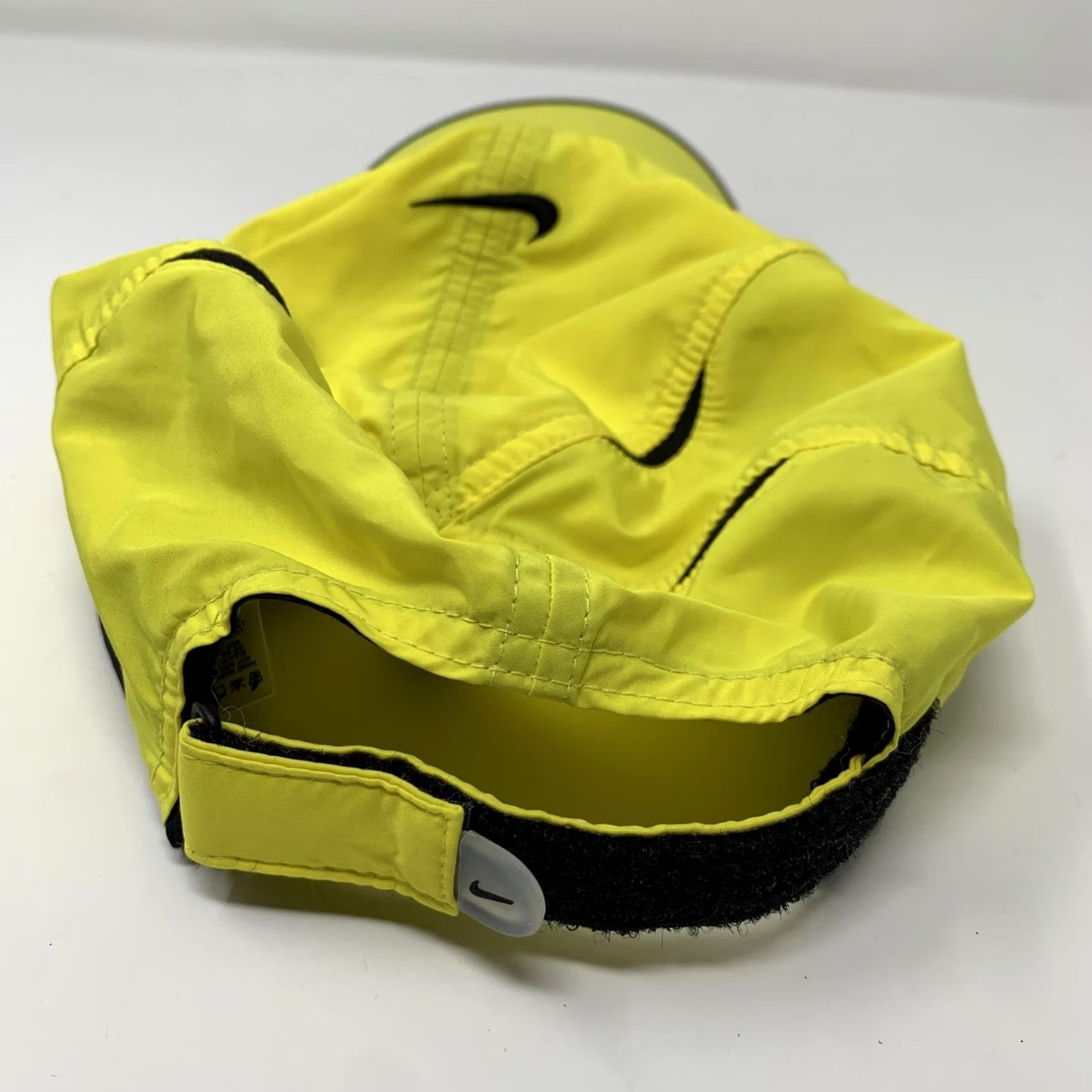 Nike Nike Hat Cap Strap Back Yellow Dri-FIT Running Volt Mens Featherlight 2011 Size ONE SIZE - 4 Thumbnail