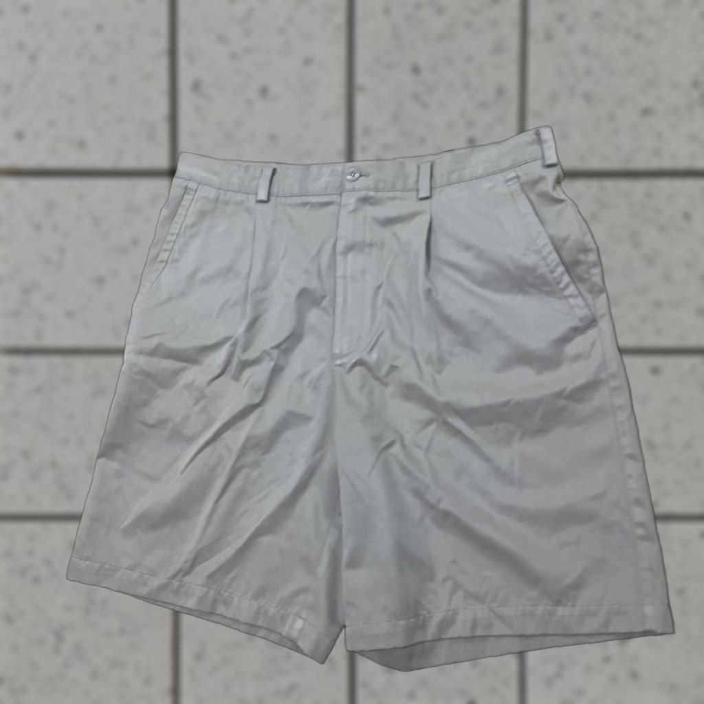 Nike VINTAGE Nike GOLF Pleated Shorts Men 36 Beige 90s Chino FitDry Active Moisture Wicking Casual Short Nike logo 36x9 Mens Size US 36 / EU 52 - 1 Thumbnail