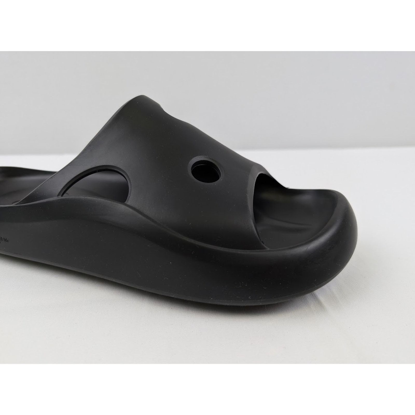 Off-White o1rshd1 Meteor Rubber Slider in Black Size US 12 / EU 45 - 3 Thumbnail