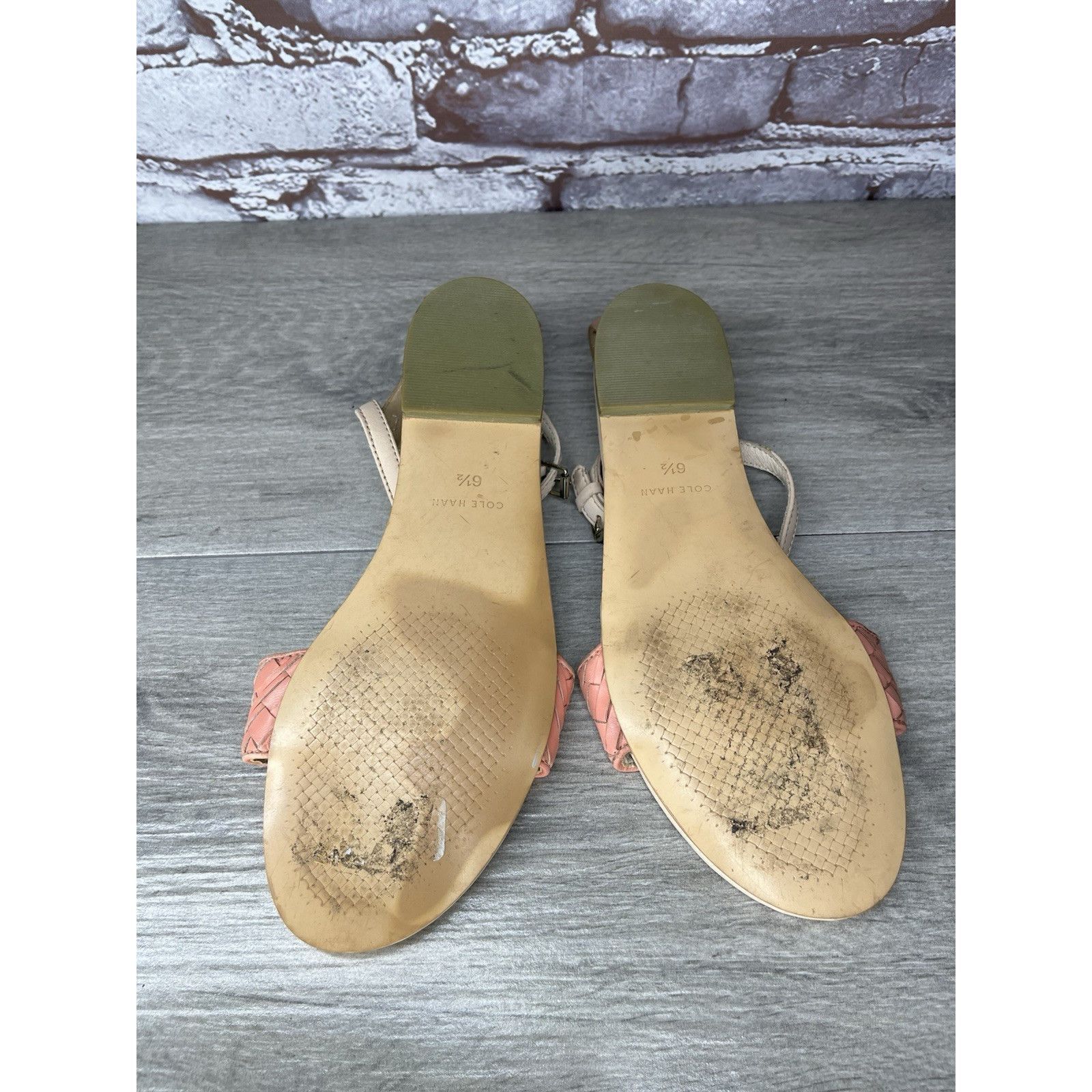 Cole Haan Cole Haan Salmon Pink Leather Back Zip Flat Strap Sandals Wo Size US 6.5 / IT 36.5 - 8 Thumbnail