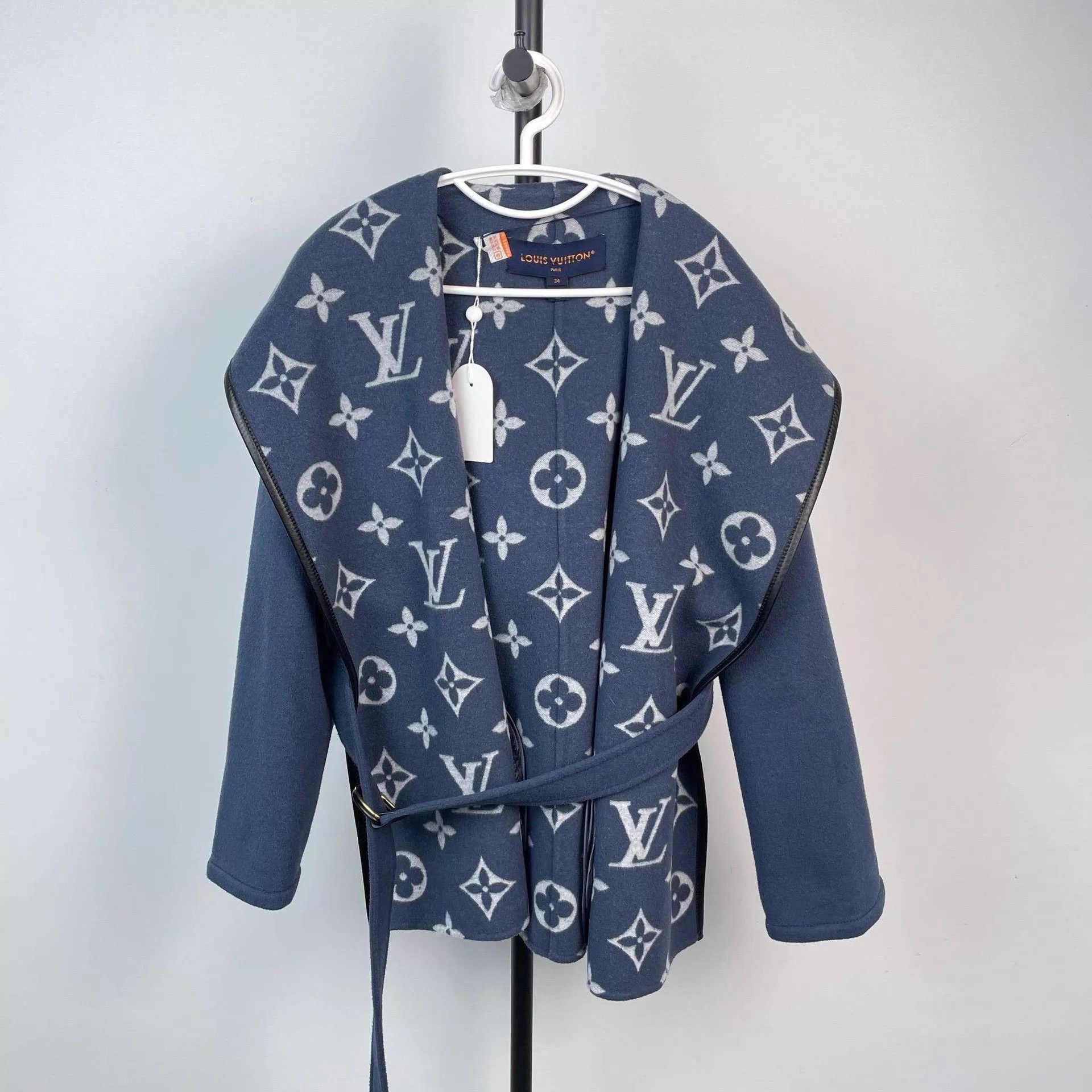 Louis Vuitton LV blue wool hooded jacket tagged Size XS / US 0-2 / IT 36-38 - 1 Thumbnail