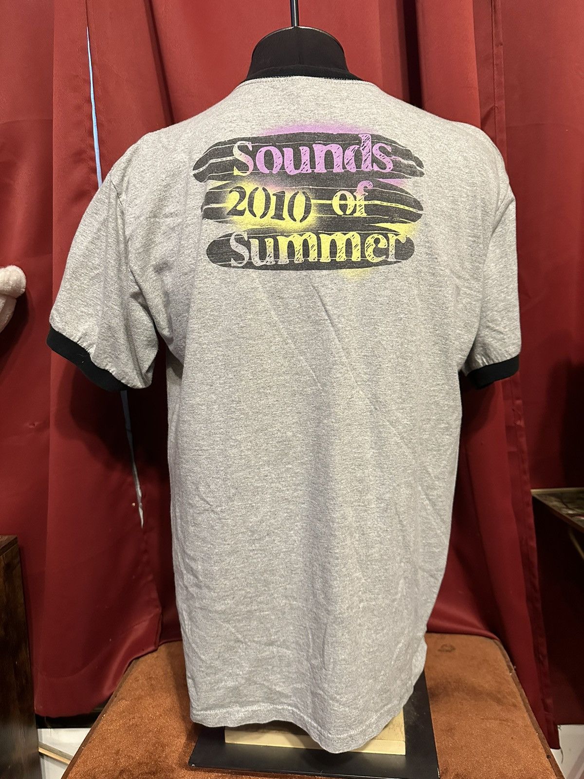 Band Tees Beach Boys Ringer Tshirt Sounds of Summer Concert Tee Grail Size US XL / EU 56 / 4 - 2 Thumbnail