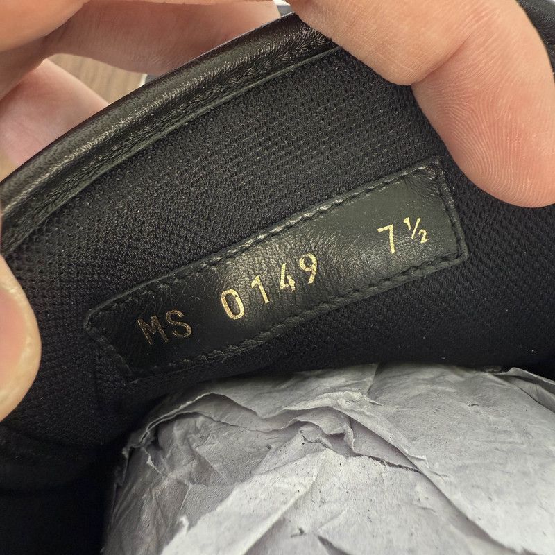 Louis Vuitton Louis Vuitton Rivoli Black and White Sneakers - Size US 8 / EU 41 - 5 Thumbnail