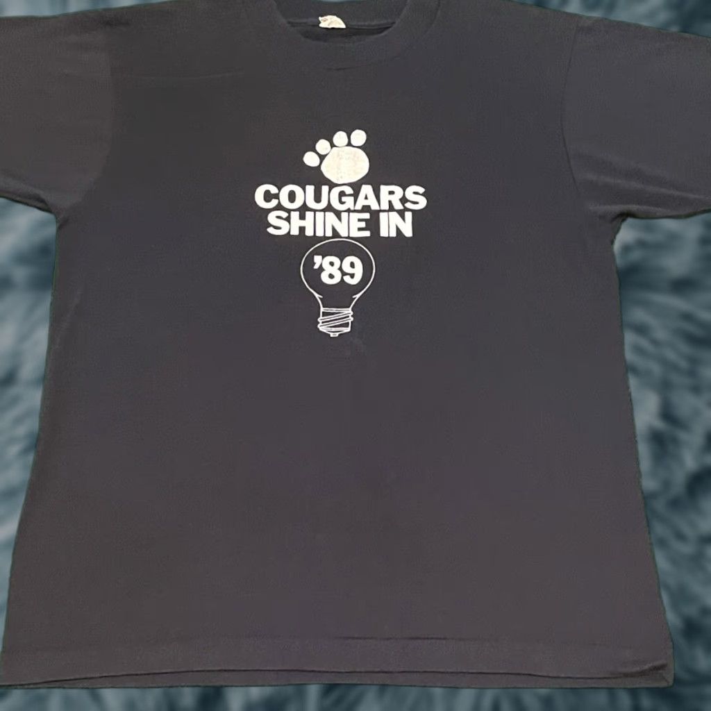 Vintage VINTAGE 80s 90s Cougars Shine In 1989 Spring Break Humor Shirt Mens Size M Black Short Sleeve T-Shirt Size US M / EU 48-50 / 2 - 1 Thumbnail