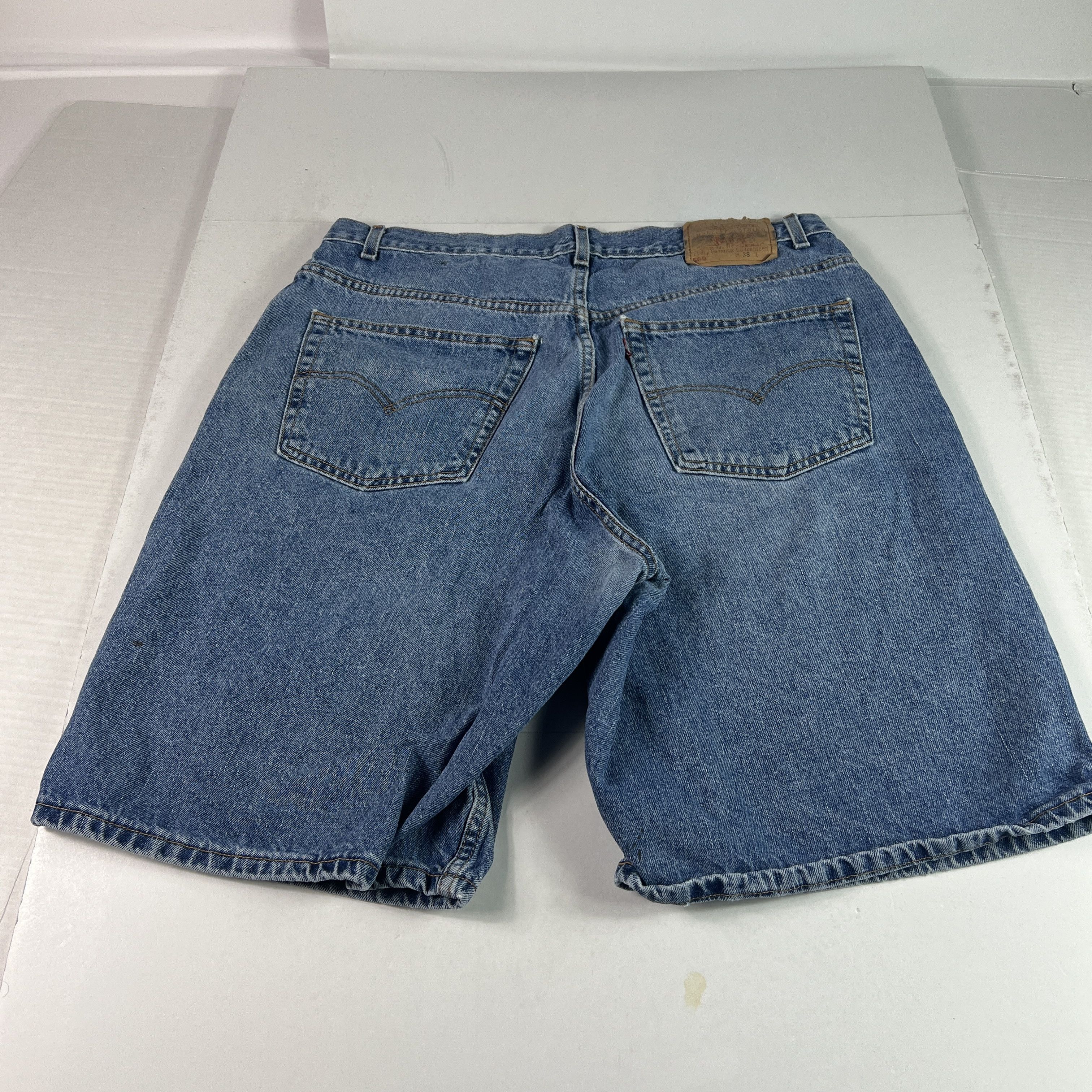Levi's Y2K Levi's Jean Shorts 560 Loose Faded Thrashed Denim Jorts Size US 36 / EU 52 - 9 Thumbnail