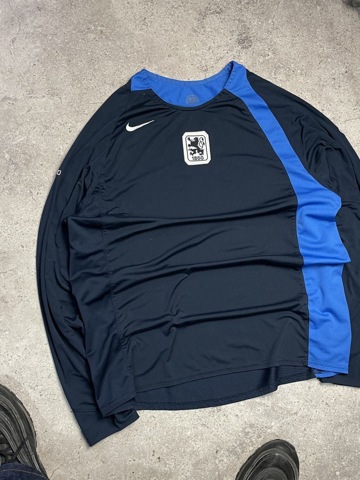 Nike Vintage 1860 Munich Nike Total 90 Football Long Sleeve Track Size US L / EU 52-54 / 3 - 2 Thumbnail
