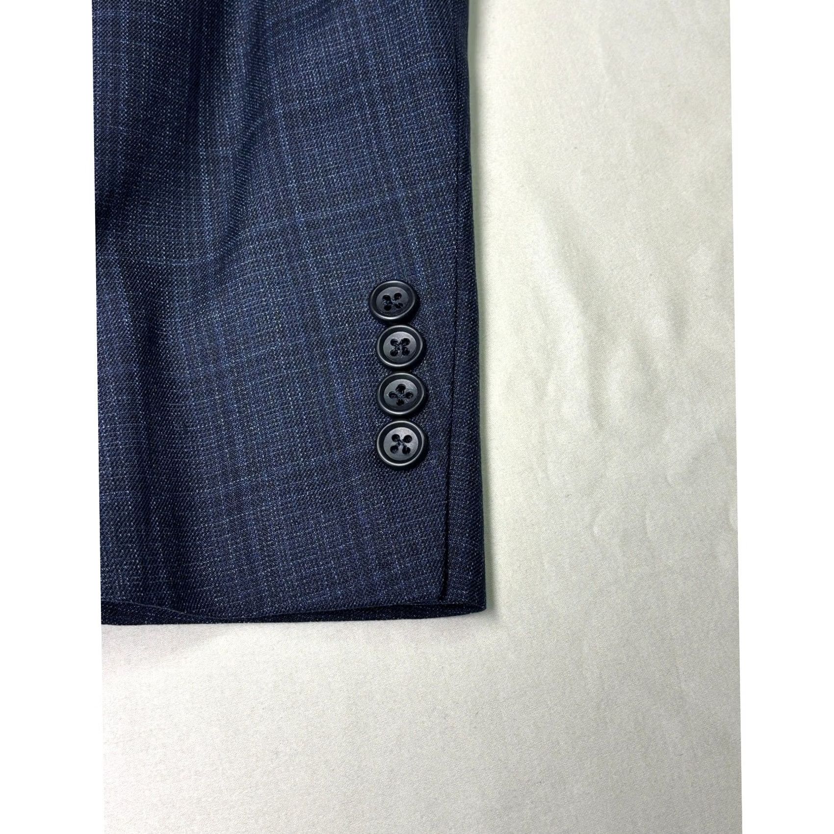 Vintage VINTAGE? No. Jos A Bank Signature Collection Mens Plaid Wool Blend Sport Coat 40L Blazer Navy Size 40R - 3 Thumbnail