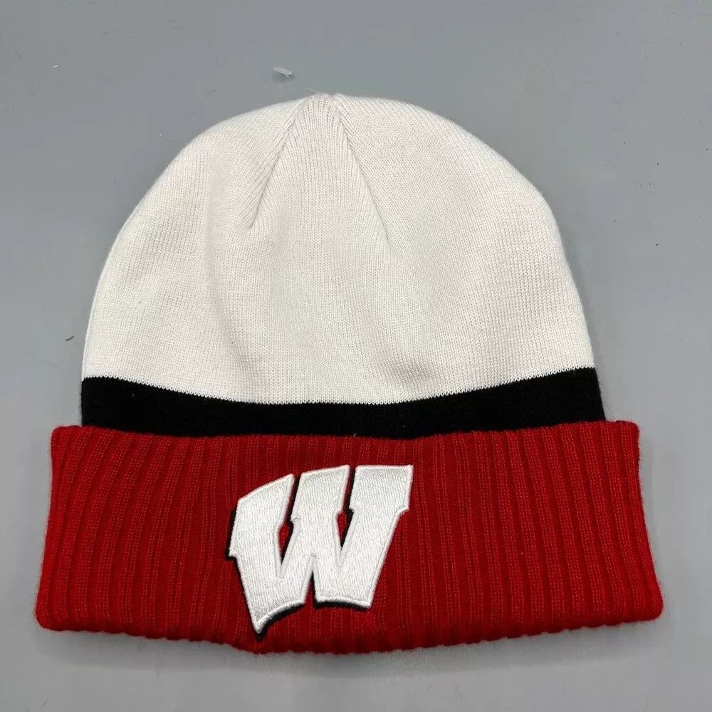 Other Wisconsin Badgers Hat Men Fanatics Cuffed Beanie Cap New Size ONE SIZE - 1 Thumbnail
