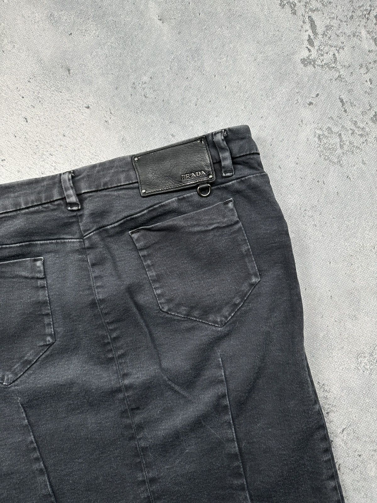 Prada Prada Vintage Grey Denim Pencil Skirt Lux Leather Logo Patch Size 30" / US 8 / IT 44 - 3 Thumbnail