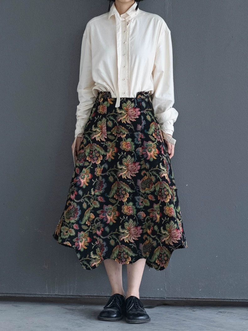 Comme des Garcons Comme Des Garcons size M Flower brocade embroidered skirt Size 23" - 1 Thumbnail