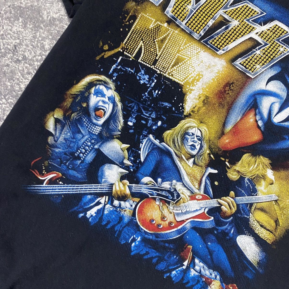 Band Tees Vintage Kiss Big Overprinted Graphic Logo 90’s tee Size US L / EU 52-54 / 3 - 6 Thumbnail