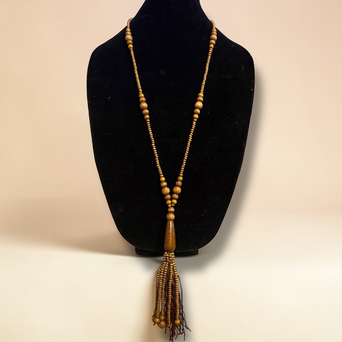 Vintage Vintage brown wooden bead tassel necklace Size ONE SIZE - 1 Thumbnail