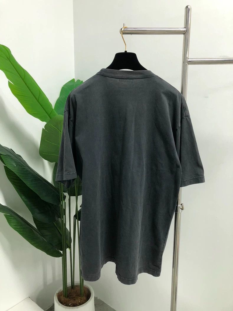 Balenciaga Balenciaga SS22 Batman Logo Letter Retro Distressed Short Size US XXS / EU 40 - 2 Thumbnail