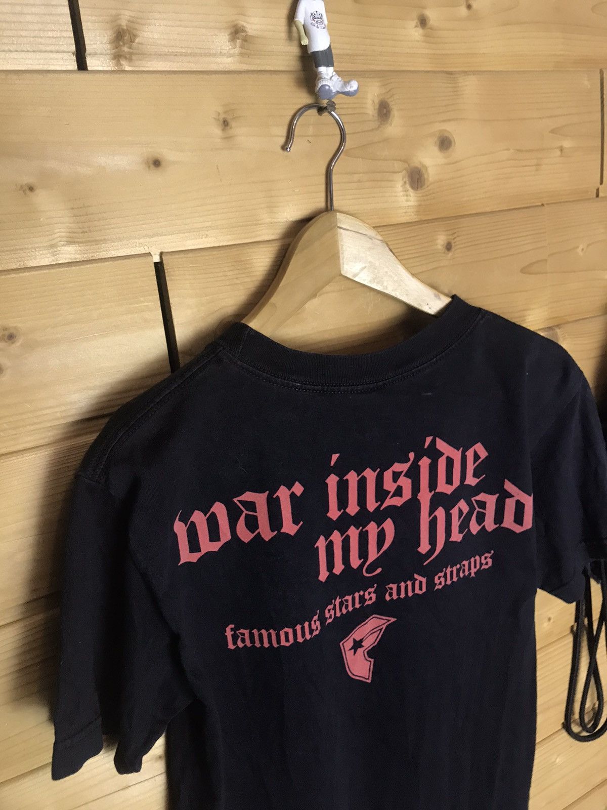 Vintage Vintage Famous t-shirt Size US S / EU 44-46 / 1 - 9 Thumbnail