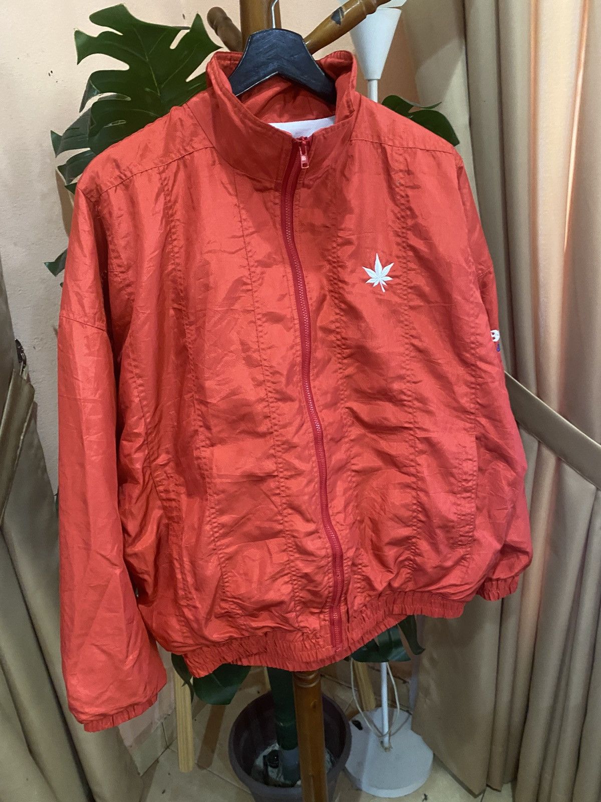 Boast Vintage BOAST USA Red Zip-Up Windbreaker Jacket Maple Leaf Size US M / EU 48-50 / 2 - 3 Thumbnail