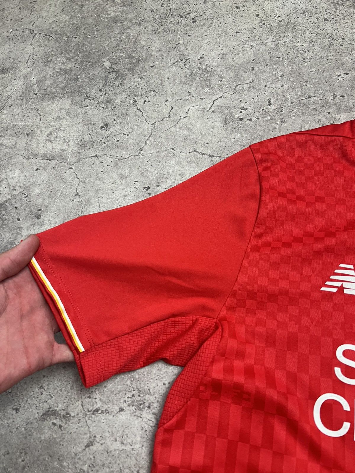 New Balance Liverpool 2015/2016 Home Soccer Jersey Football Shirt Size US M / EU 48-50 / 2 - 4 Thumbnail