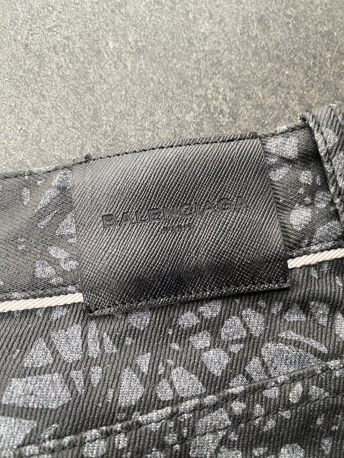 Balenciaga Rare! Balenciaga Waxed Selvedge Denim Size US 32 / EU 48 - 14 Thumbnail