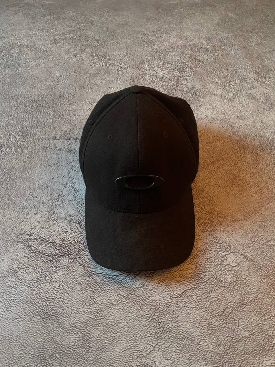 Oakley × Vintage OAKLEY hat flexfit fitted black cap Size ONE SIZE - 2 Thumbnail