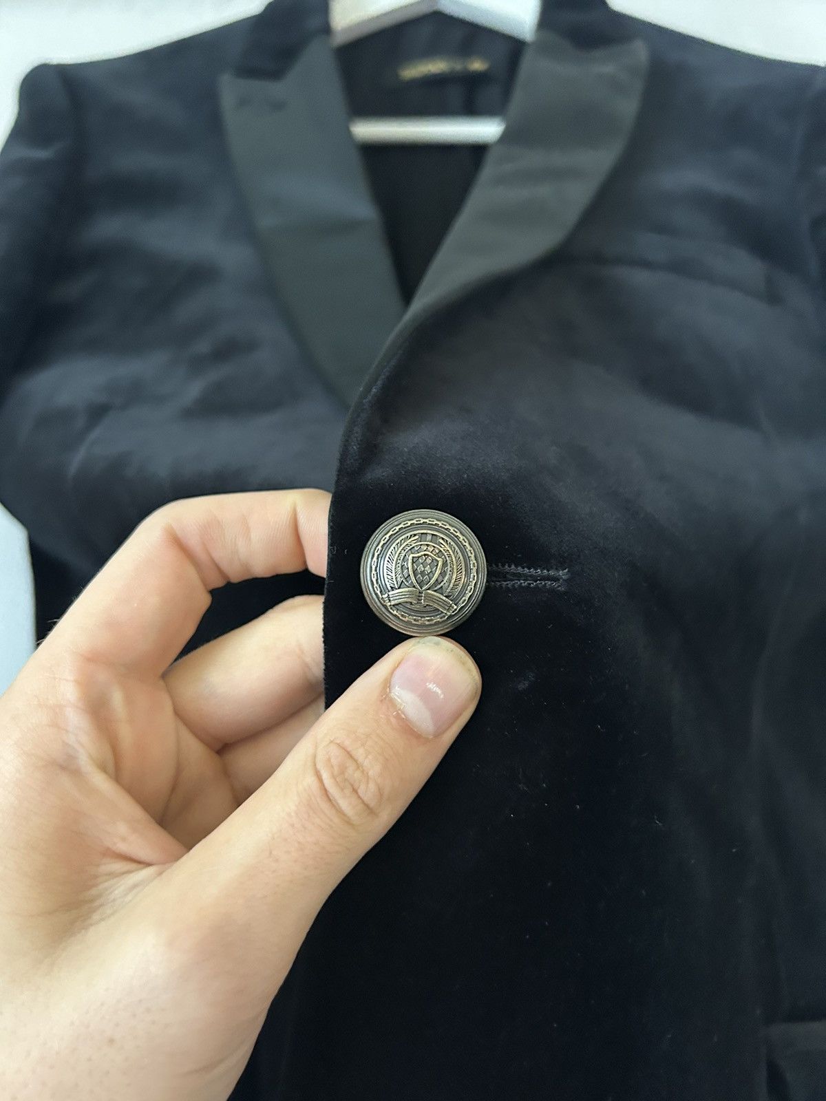 Balmain Balmain x H&M Velvet Blazer with Satin Lapel, Size 46 Size US S / EU 44-46 / 1 - 8 Thumbnail
