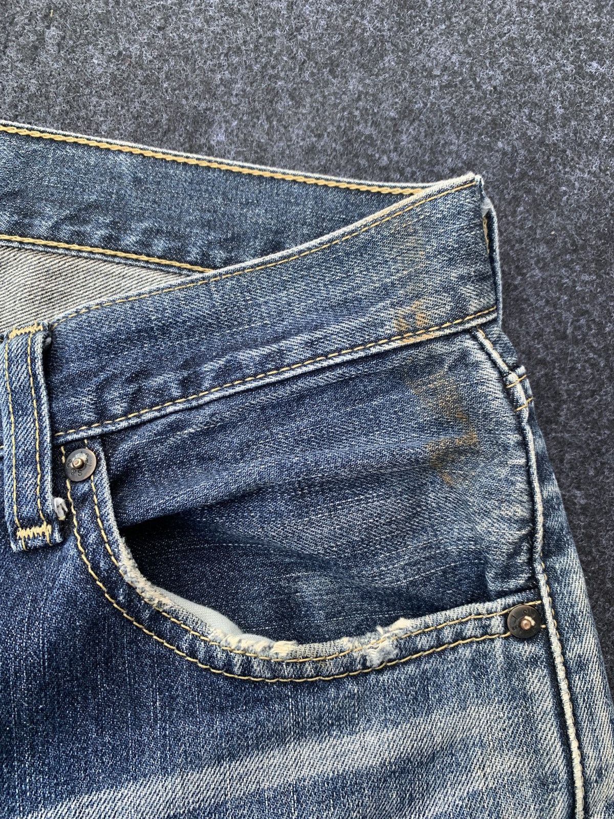 Levi's Y2K Levi’s 503 – CRAZY VINTAGE FADE 🔥 Size US 31 - 14 Thumbnail