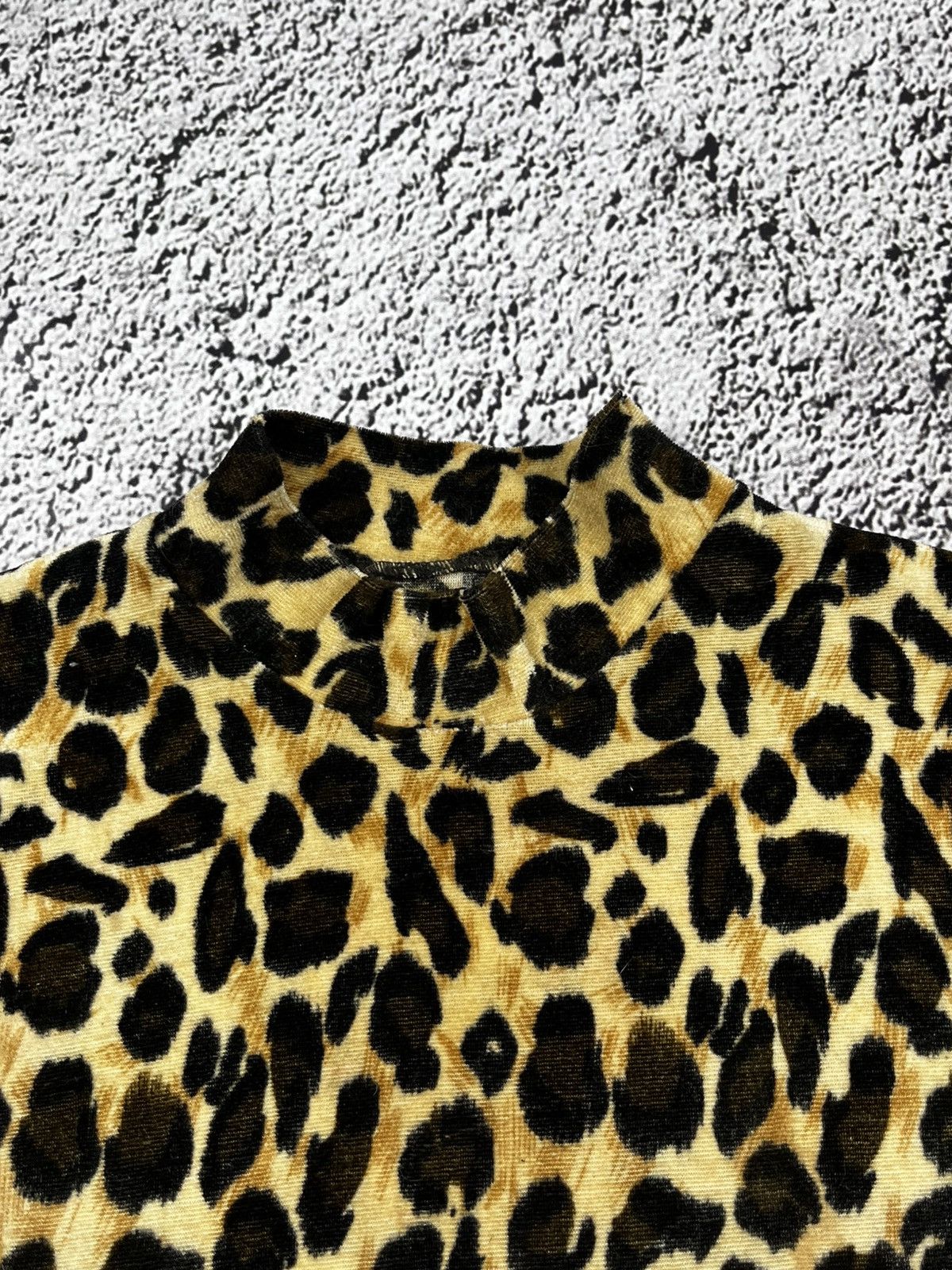 Vintage Vintage Y2K Velour Style Leopard Turtleneck Sweater luxury M Size M / US 6-8 / IT 42-44 - 5 Thumbnail