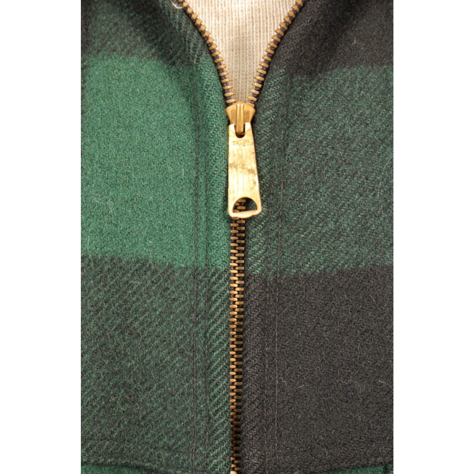 Vintage VINTAGE Woolrich Jacket 80s Plaid Wool Stone Green Black Size 38 Chore Jacket Mens Size US XXS / EU 40 - 5 Thumbnail