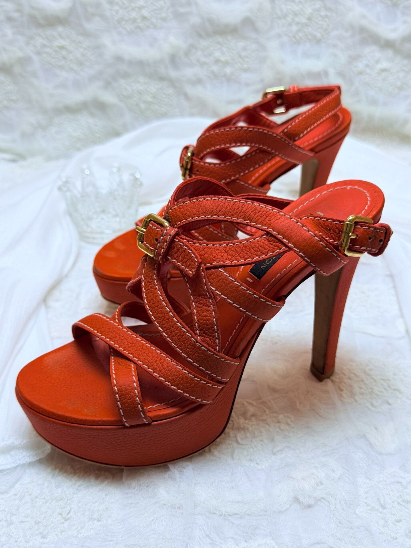 Louis Vuitton Louis Vuitton Leather Sandals it_34 Women Size US 4 / IT 34 - 1 Thumbnail