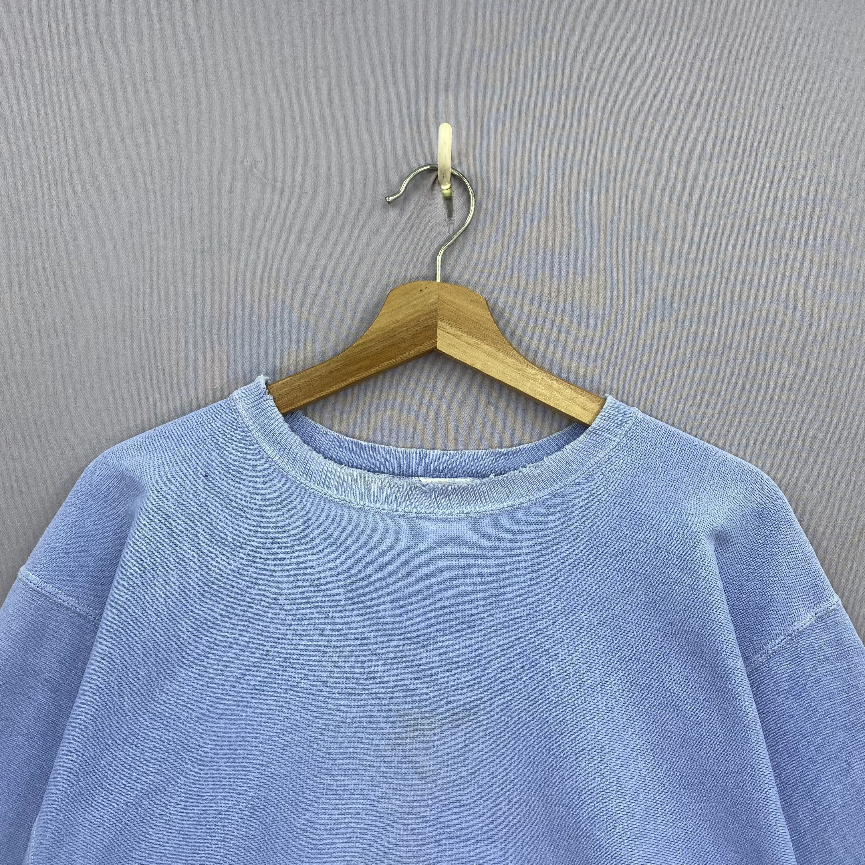 Champion Vintage 80s Champion Reverse Weave Dirty Ripped Sweatshirt Size US L / EU 52-54 / 3 - 3 Thumbnail