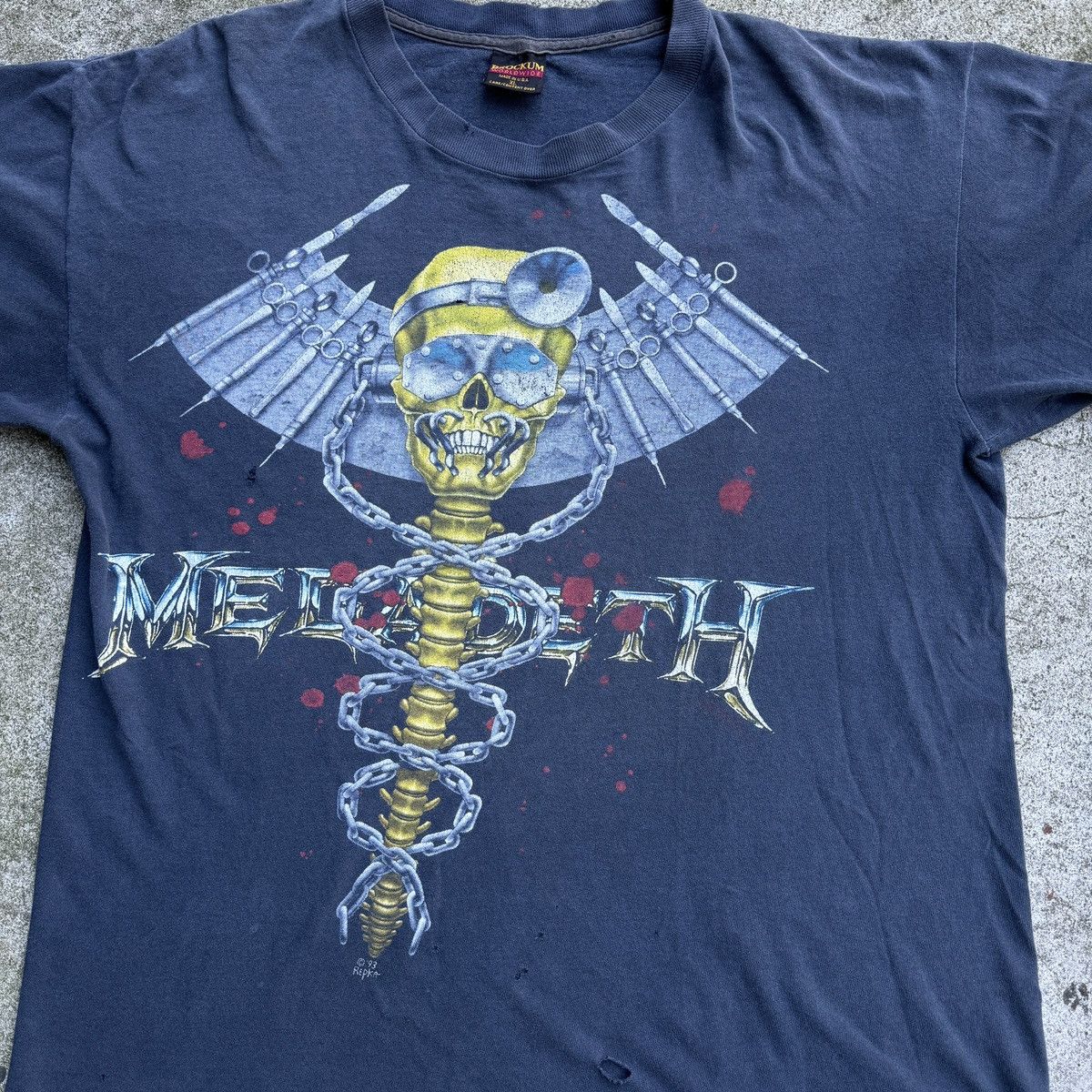 Band Tees 90s Megadeth Thrashed Faded Distressed Metal Tee ERD Grunge Size US XL / EU 56 / 4 - 8 Thumbnail