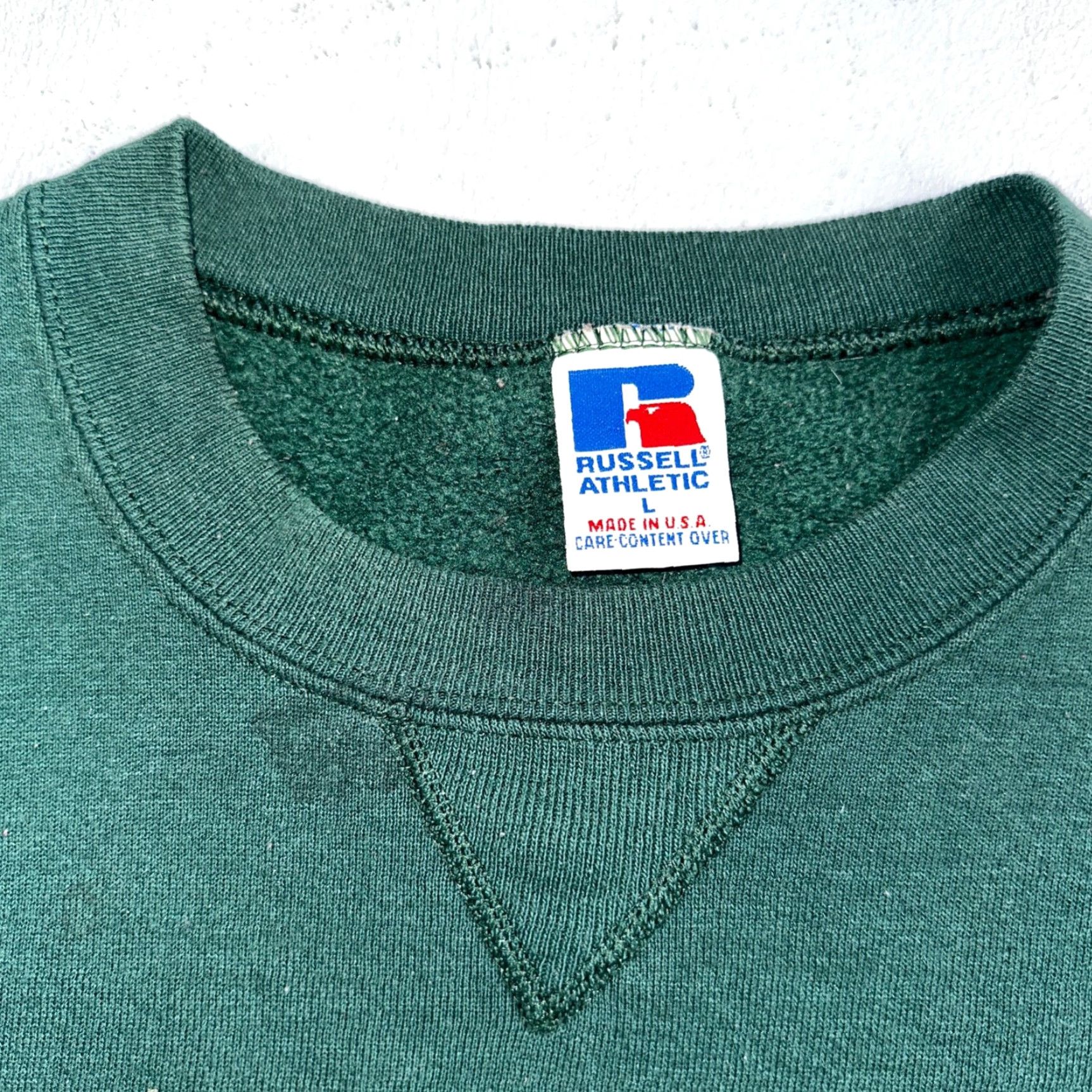 Russell Athletic VINTAGE Russell Athletic Sweatshirt Crewneck Green L 90s Logo Mens Pullover All Seasons Size US L / EU 52-54 / 3 - 2 Thumbnail