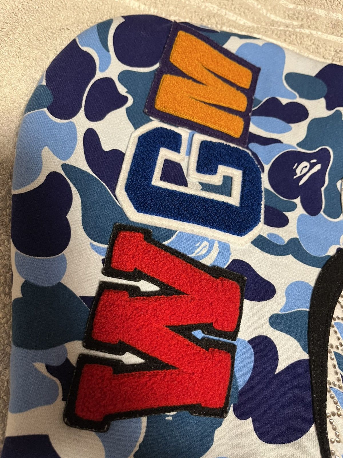 Bape ABC Camo Crystal Stone Shark Hoodie Size US M / EU 48-50 / 2 - 12 Thumbnail