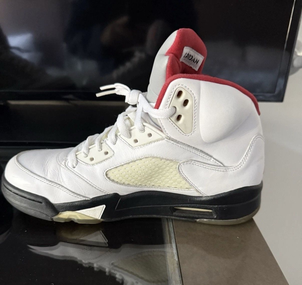 Jordan Brand Jordan 5 Fire Red Size US 9 / EU 42 - 5 Thumbnail