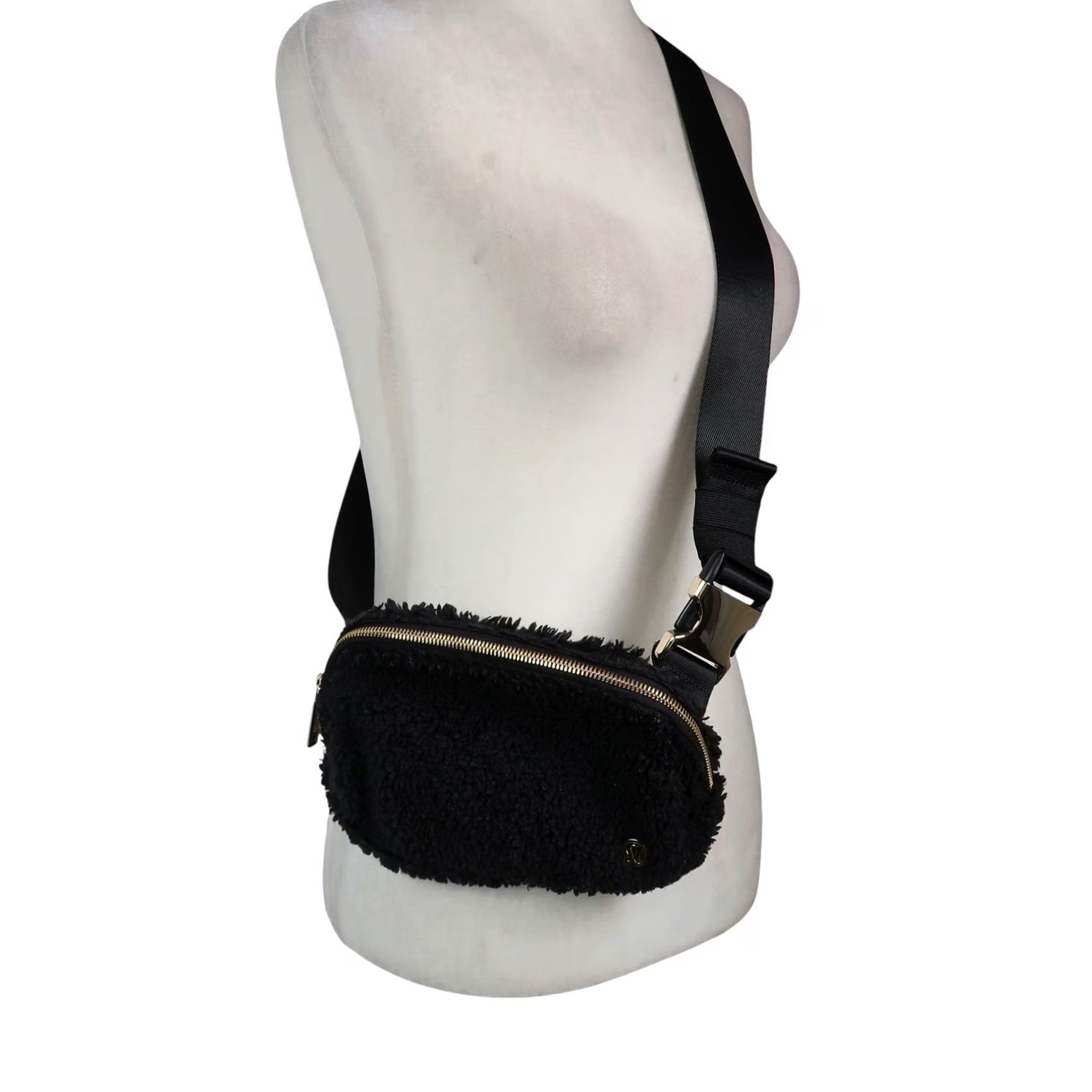 lululemon belt bag black/gold Everywhere Wordmark Crossbody 1L Never sacrifice comfort when you support the Vegas Golden Knights with this Everywhere Belt Bag NWT Lululemon Everywhere Belt Bag