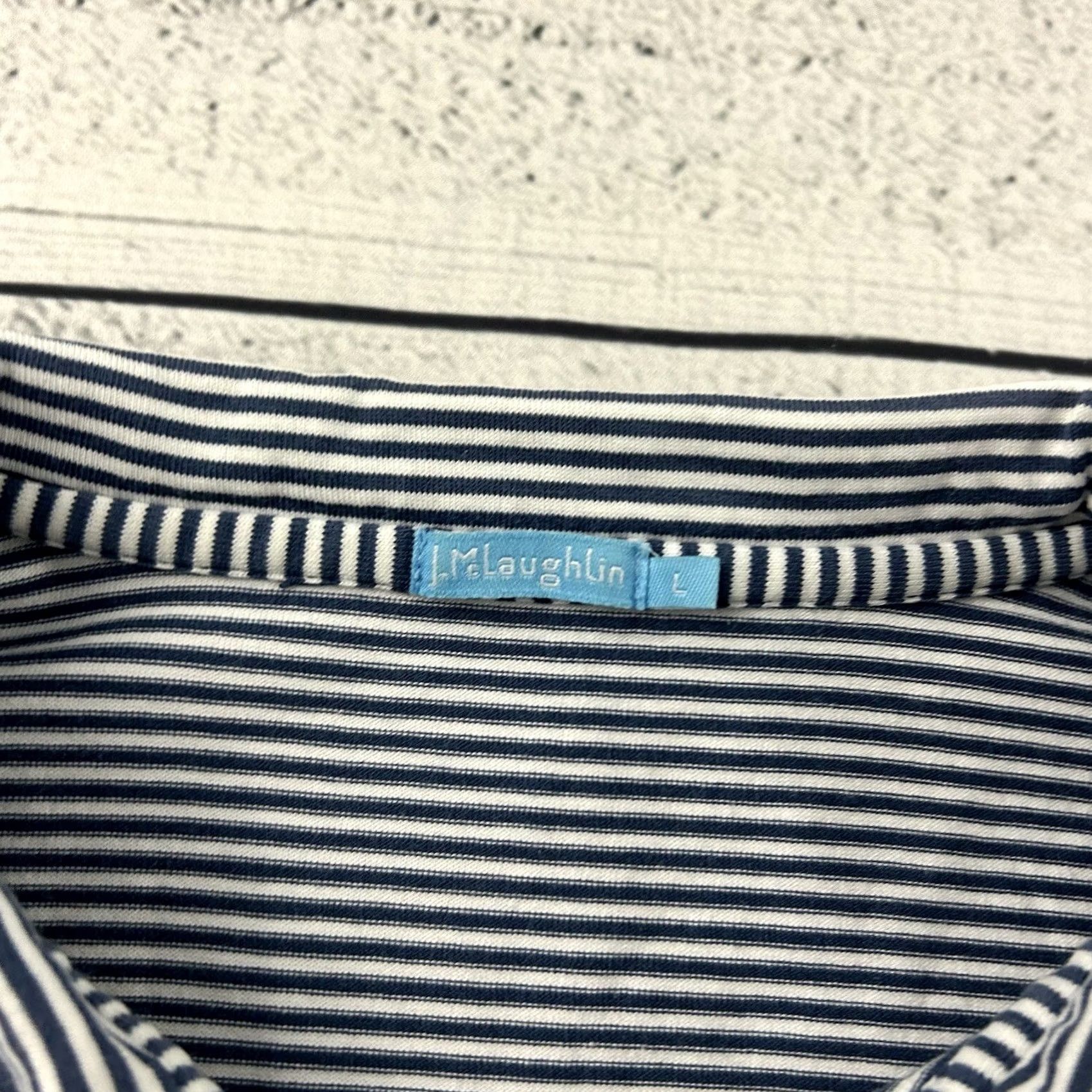 J.McLaughlin J. McLaughlin Striped Short Sleeve Golf Polo Shirt Men's L Blue White Size US L / EU 52-54 / 3 - 2 Thumbnail