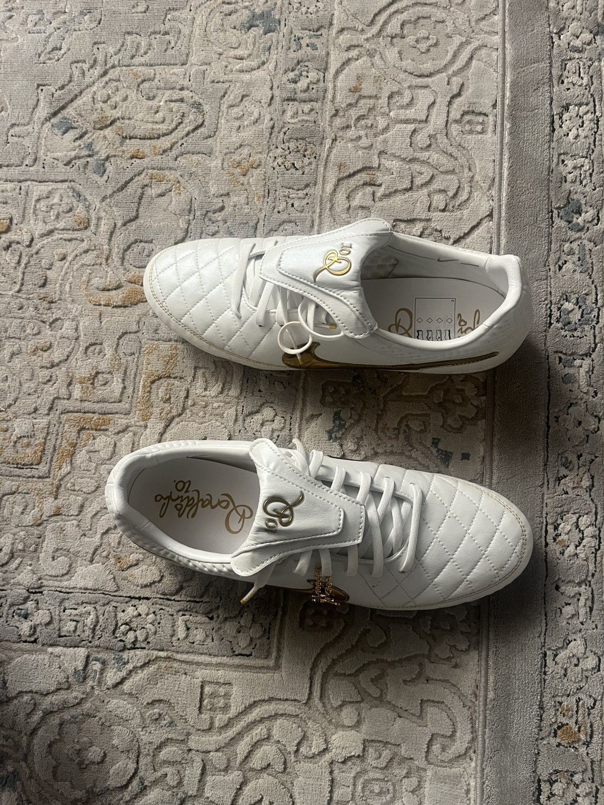 Nike Ronaldinho Legend 10 Tiempo RGN Elites Size US 11 / EU 44 - 4 Thumbnail