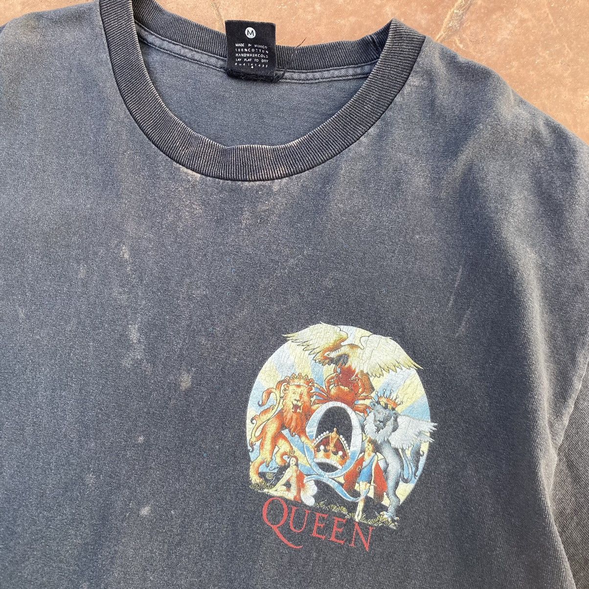Band Tees Thrashed Faded Vintage Y2K Queen UK Band ERD GRUNGE TEE Size US L / EU 52-54 / 3 - 7 Thumbnail