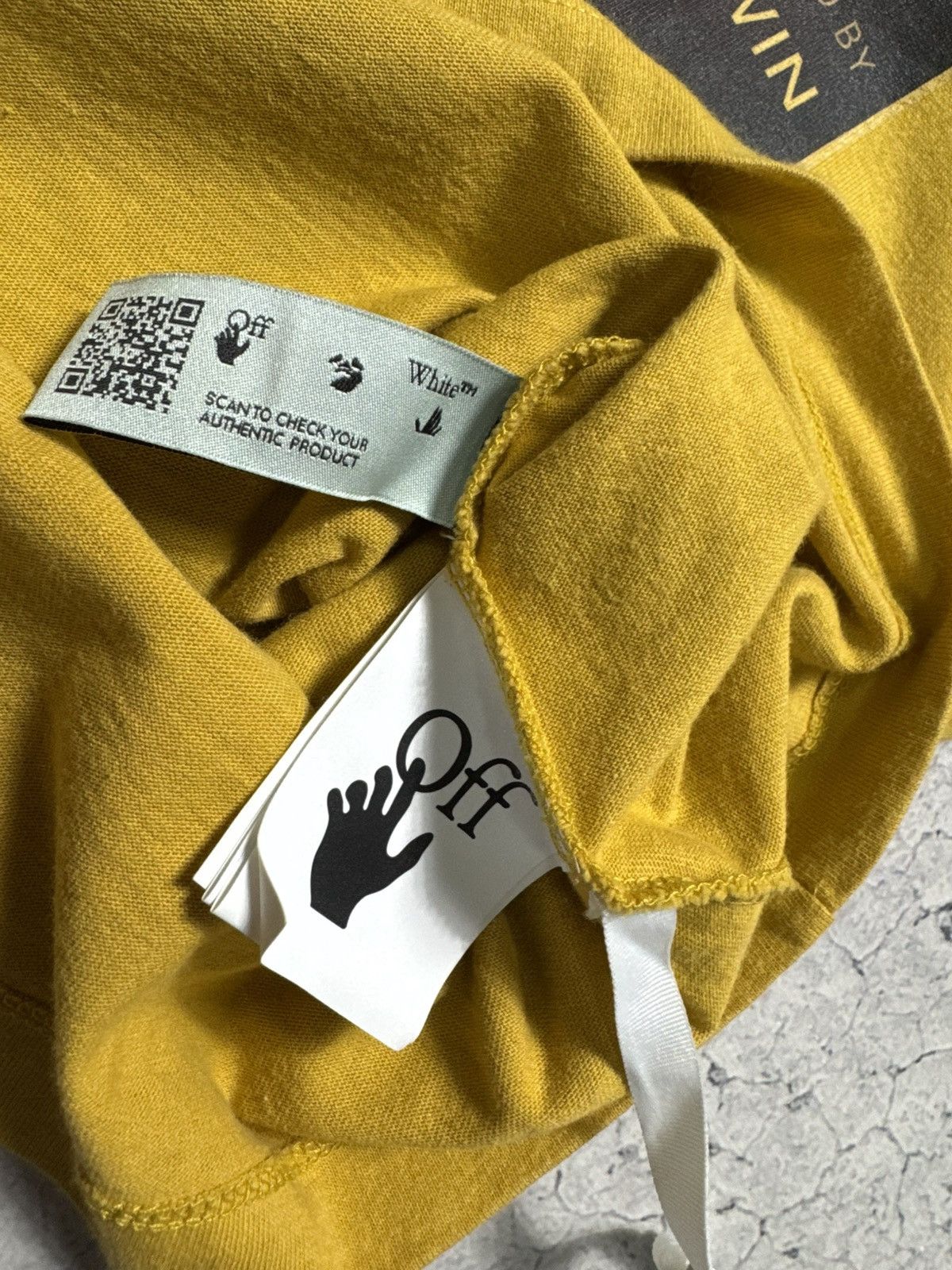 Off-White Off-White Luxury T-Shirt Big Logo Size S Size US S / EU 44-46 / 1 - 7 Thumbnail