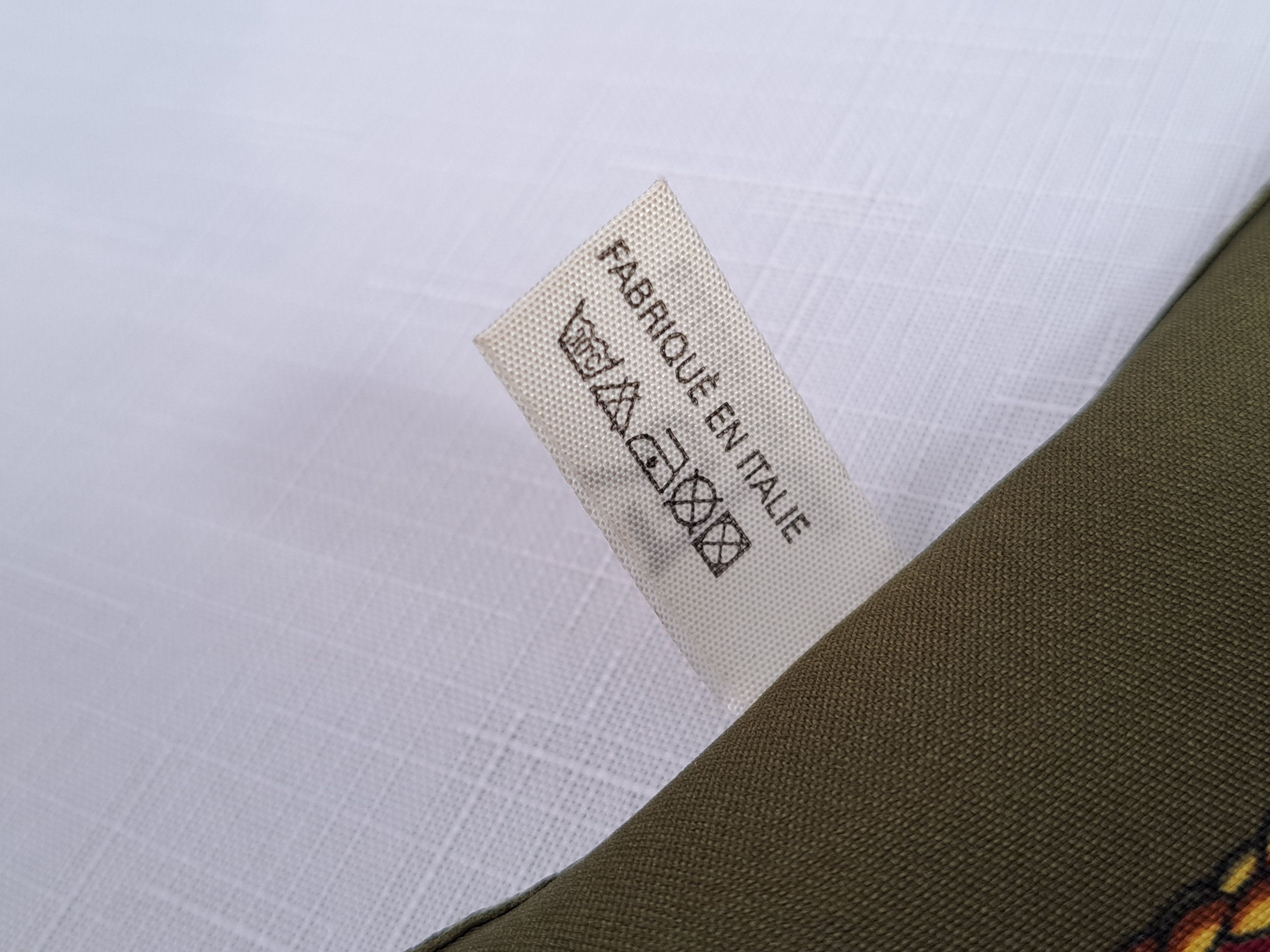 Pierre Balmain Pierre Balmain hunting motif square scarf. Size ONE SIZE - 12 Thumbnail