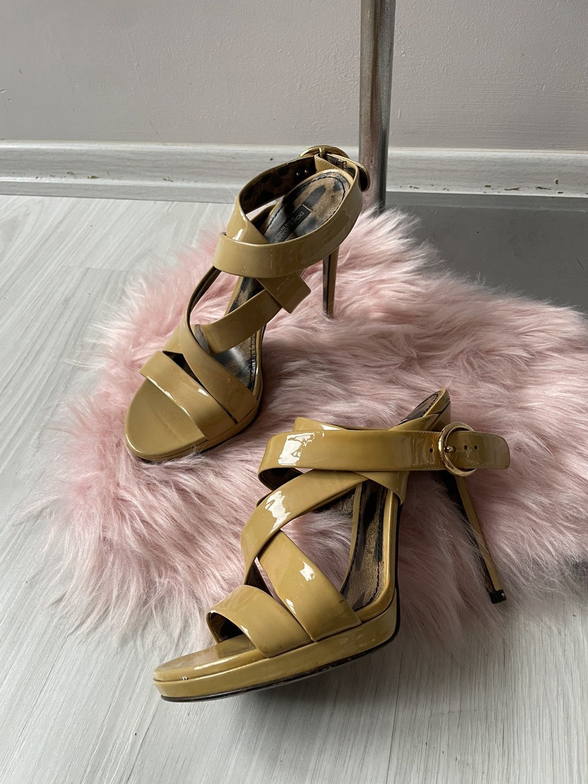 Dolce & Gabbana Dolce Gabbana heels Size US 7 / IT 37 - 11 Thumbnail