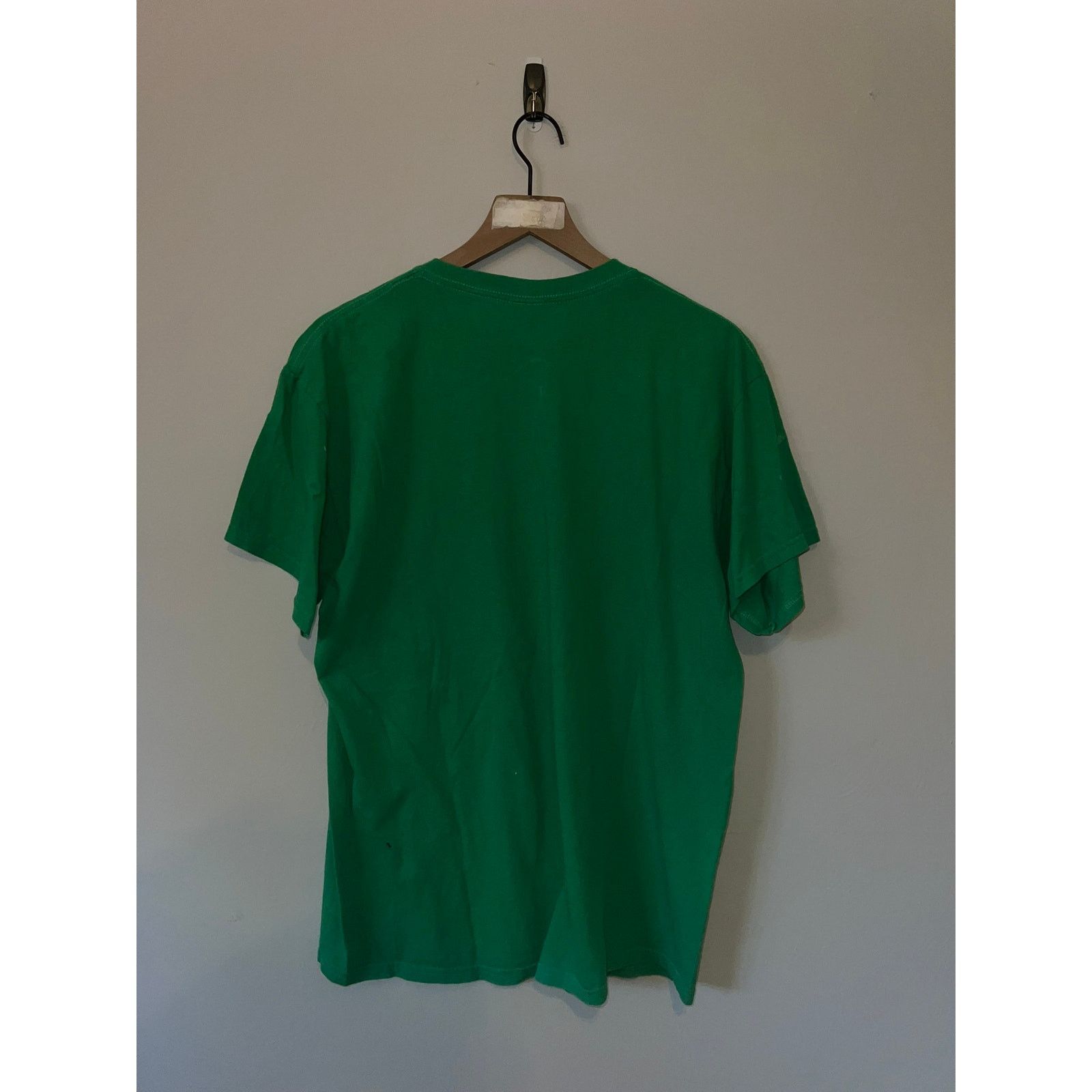 Gildan One Man Wolf Pack Shirt The Hangover Green Movie Tee L Large Size US L / EU 52-54 / 3 - 7 Thumbnail