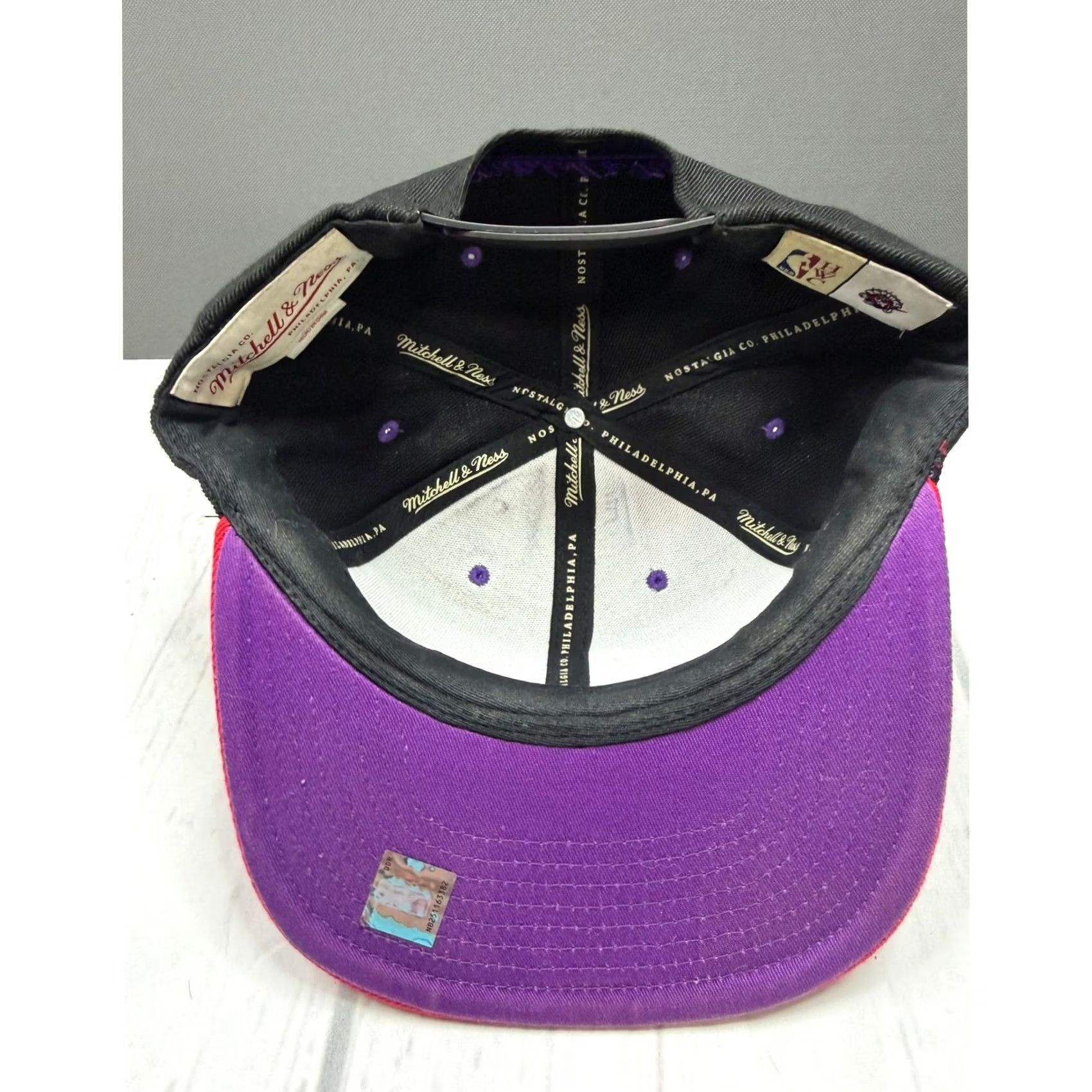 Mitchell & Ness Mitchell & Ness Toronto Raptors Snapback Hat Mens Black Red HWC OSFA Size ONE SIZE - 7 Thumbnail