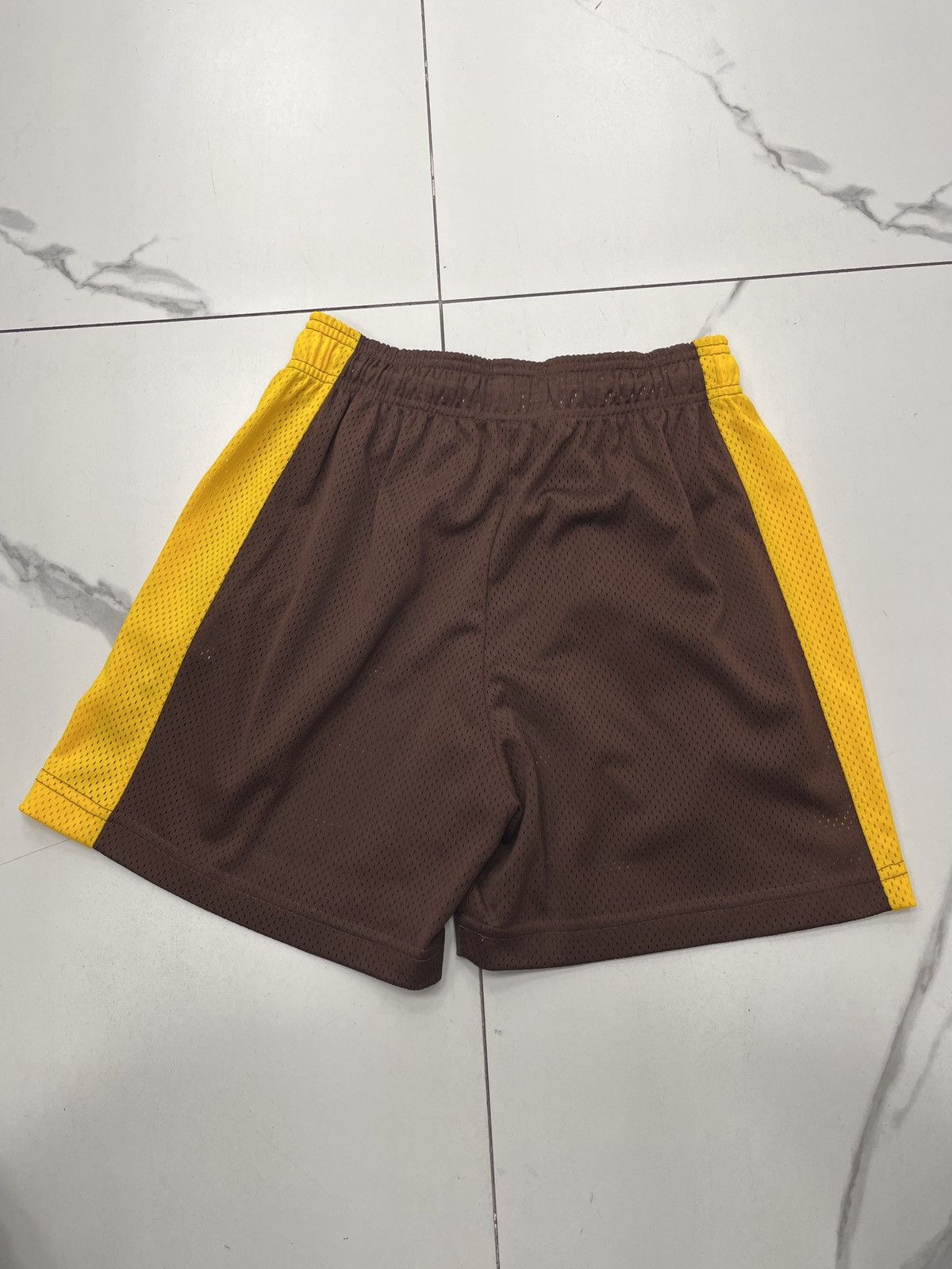 Eric Emanuel Eric Emanuel EE Basic Short "Chocolate/Athletic Gold" Size US 30 / EU 46 - 2 Thumbnail