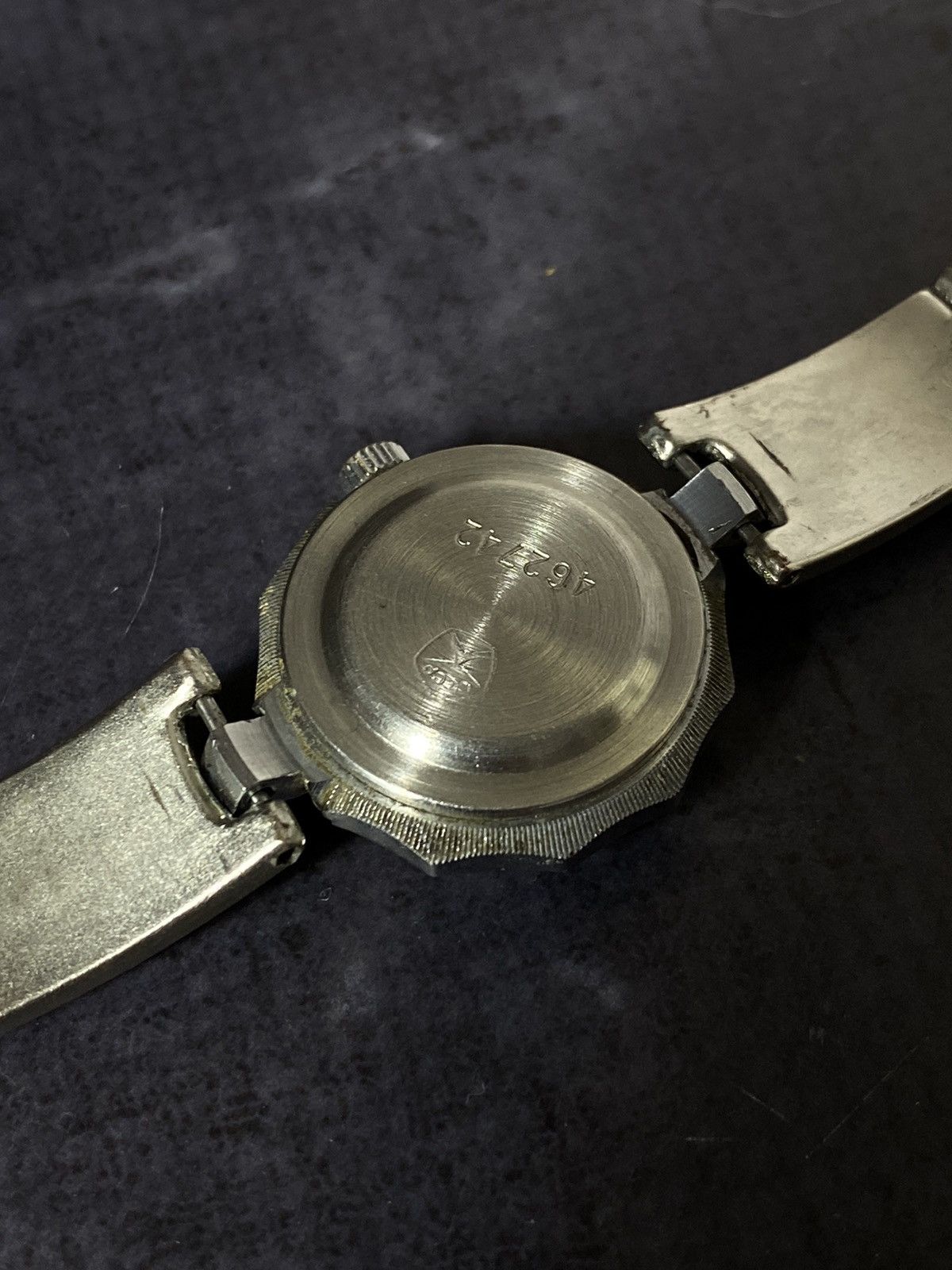 Jewelry Vintage Soviet Luch Mechanical Watch, Octagonal Case Size ONE SIZE - 10 Thumbnail