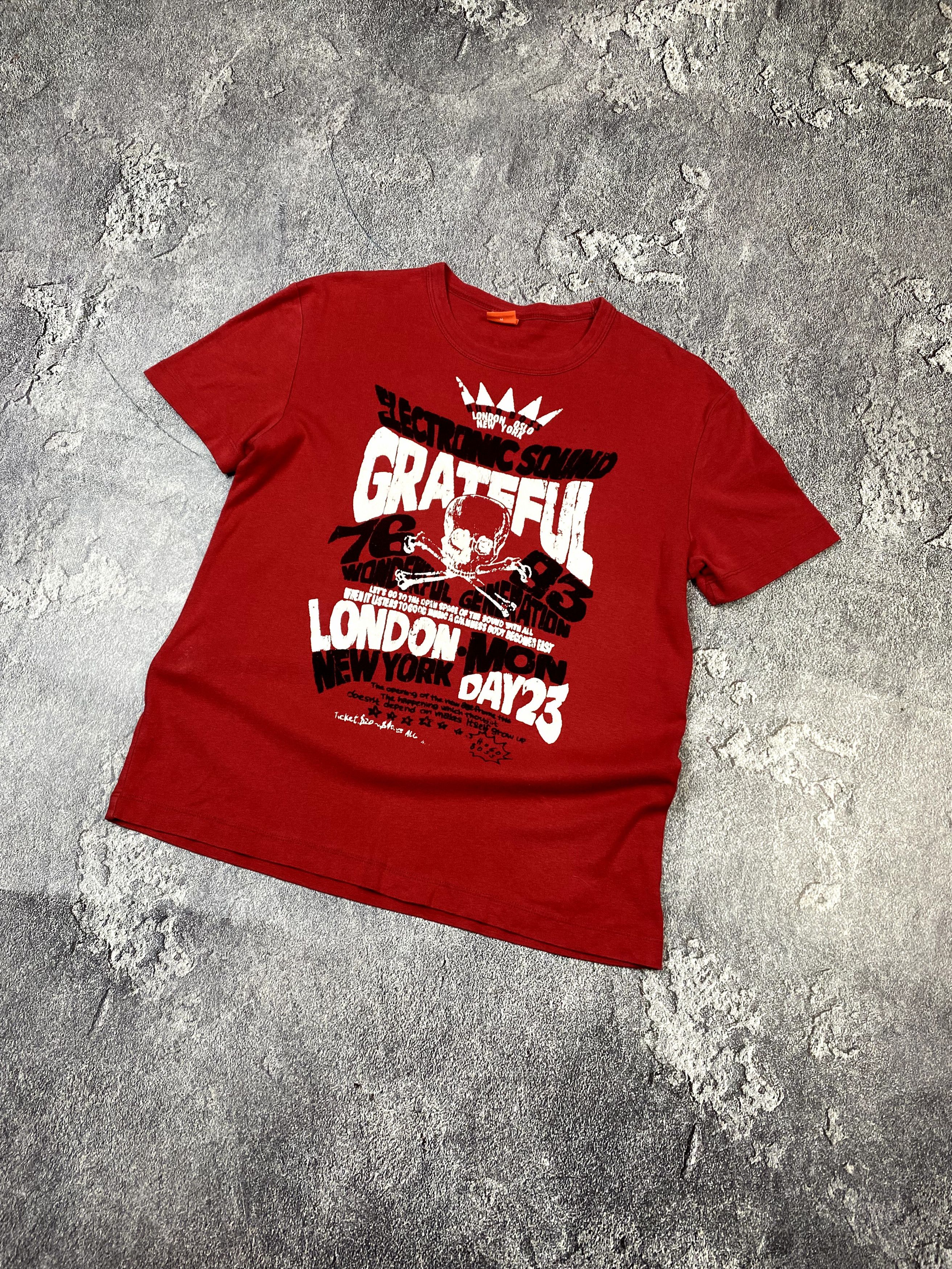 20471120 × Hugo Boss × If Six Was Nine Vintage 00s Hugo Boss Punk Skull Red T-shirt Size M Size US M / EU 48-50 / 2 - 2 Thumbnail