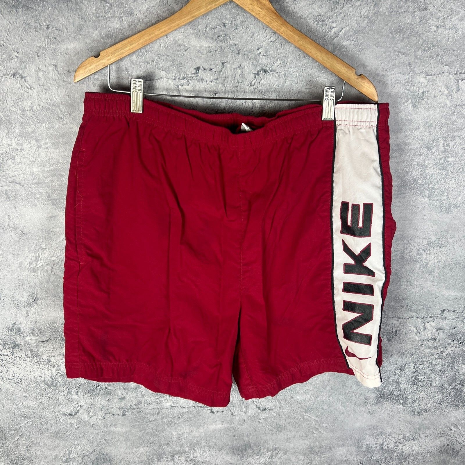 Nike Nike Vintage Shorts Men's Size L Red ` Size US 34 / EU 50 - 1 Thumbnail